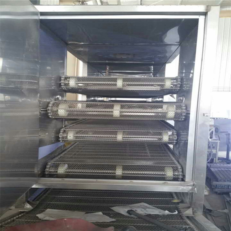 多層網(wǎng)帶輸送機
